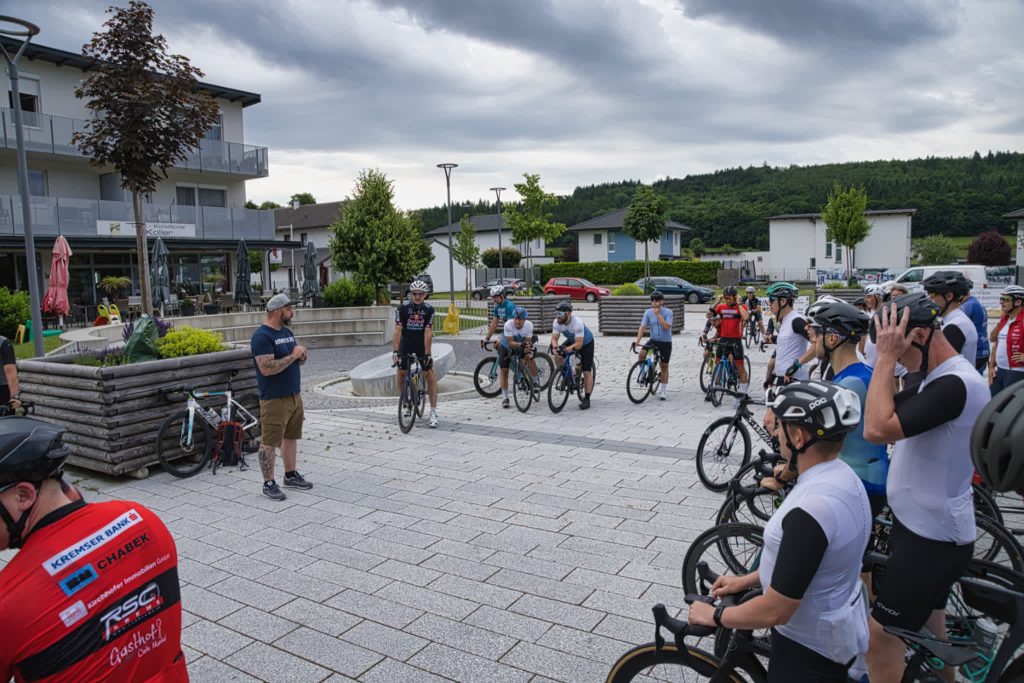 kurz vor dem Start zum 6. 12h Charity Ultracycling